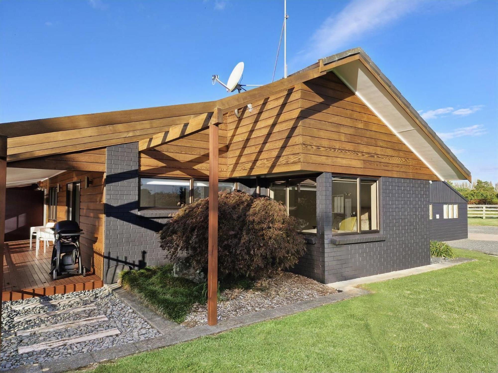 Palms On Bruntwood Guest house Tamahere